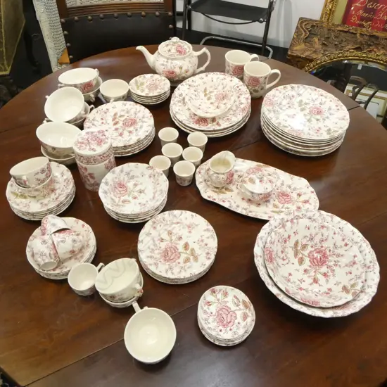 ASST. JOHNSON BROS 'ROSE CHINTZ' PATTERN CHINA PART DINNER SERVICE