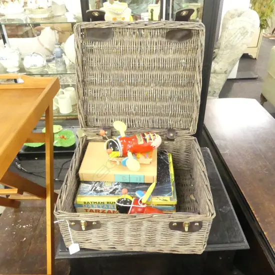 WICKER BASKET WITH 7 VINTAGE KIDS BOOKS + 2 BUZZY BEES