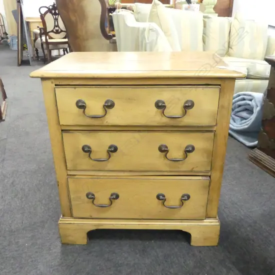 WOODEN BEDSIDE DRAWERS 600x400x640mm split to top