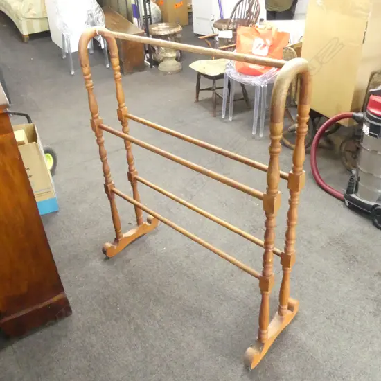 VINTAGE WOODEN TOWEL RACK W.1000 H.1170mm