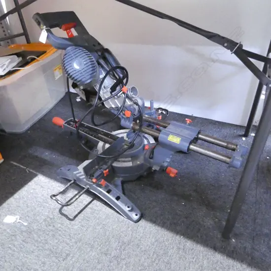 OZITO COMPOUND MITRE SAW