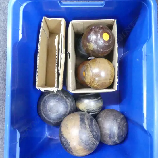 8 WOODEN BALLS