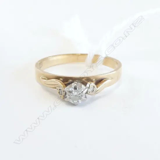 vintage diamond 9ct GOLD SOLITAIRE RING 1.65gms SIZE K