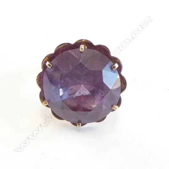 9ct RING FACETED PURPLE GEMSTONE, 7.0grms SIZE K
