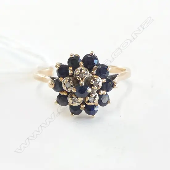 9ct GOLD SAPPHIRE & DIAMOND princess type RING, 2.5grms SIZE S