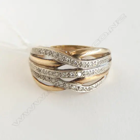 9ct DIAMOND MULTI STRAND DRESS RING, 4gm SIZE T