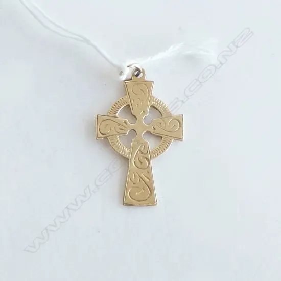 9ct GOLD CELTIC CROSS PENDANT H.30mm, 2.1grms