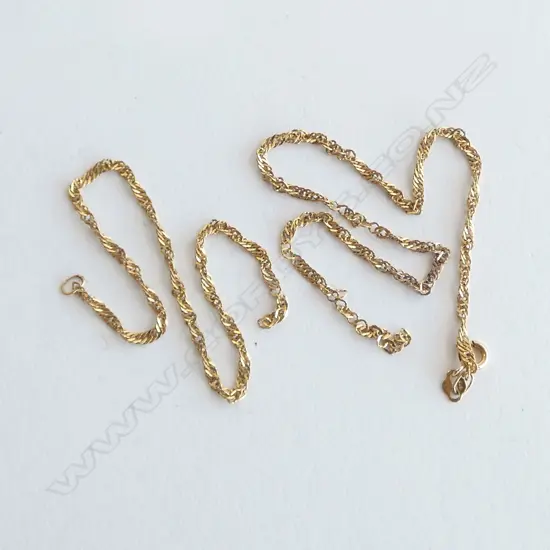 9ct NECKLACE 3.0grms in 2 parts, some links broken