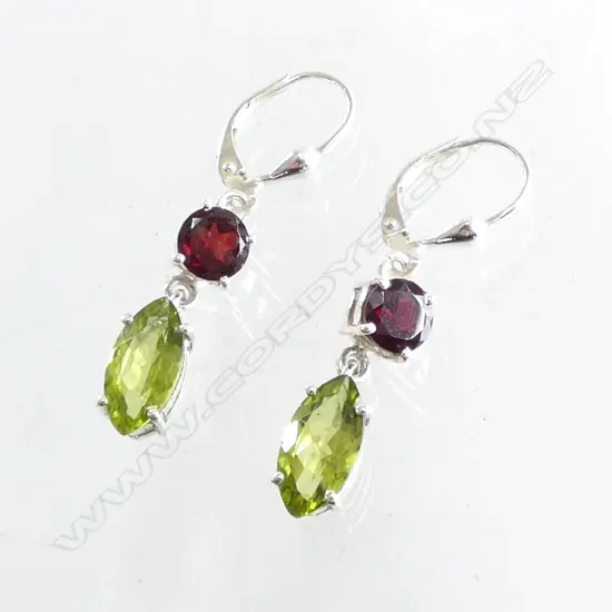 PR SILVER PERIDOT & GARNET EARRINGS new