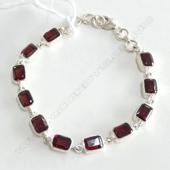 SILVER & GARNET BRACELET new