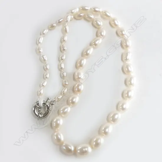 GRADUATED  FRESH WATER PEARL NECKLACE L.460mm new