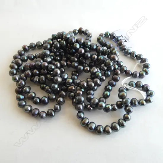 VERY LONG STRAND OF FRESH WATER BLACK CULTURED PEARLS L.1800mm individually knotted