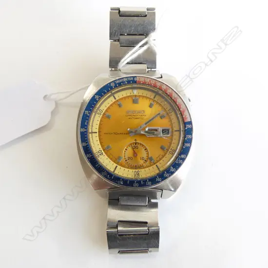 VINTAGE 1970'S  SEIKO 'YELLOW POGUE' GENT'S WRISTWATCH CHRONGRAPH apparently running. Buttons not operating ?
