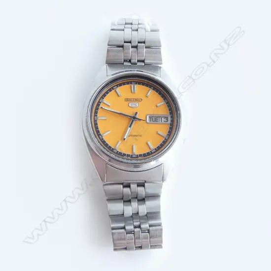 VINTAGE SEIKO 5 STAINLESS STEEL VINTAGE GENT'S WRISTWATCH orange dial working