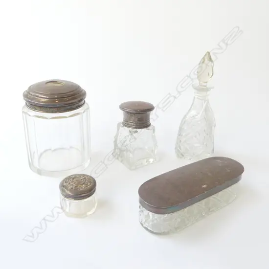 4 STG TOPPED BOTTLES + 1 PERFUME