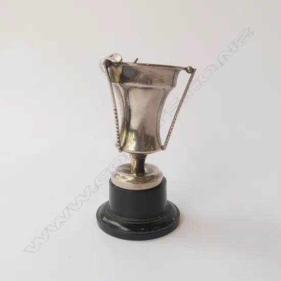 STG SILVER WALKER & HALL GOLF CUP, BIRMINGHAM 1931, 45.43gms; Awarded to G. AULD FAULTS