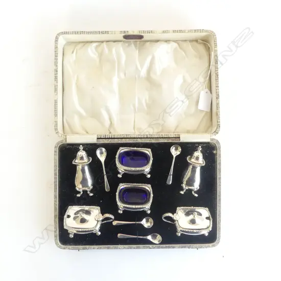 CASED STG SILVER CRUET SET, BIRMINGHAM 1929, 238gms