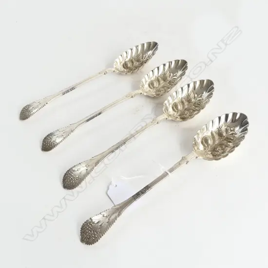 SET 4 VICTORIAN SILVER PLATE BERRY SPOONS fancy bowls & terminals