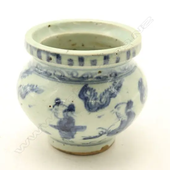 An old Chinese Ming Dynasty style Blue and White Figures Small Jar H.85mm-John Perry Collections