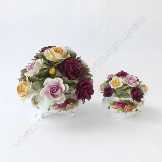 2 OCR R/A  FLORAL ORNS H200MM TALLEST