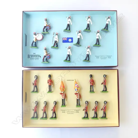 2 BOXED BRITAINS LEAD FIGURE SETS: 11pc Bahamas police band and 12pc Welsh guards