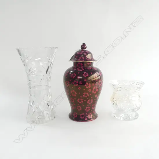 2 CRYSTAL VASES + GRIMWADES 'PRUNO' LIDDED GINGER JAR H.285mm