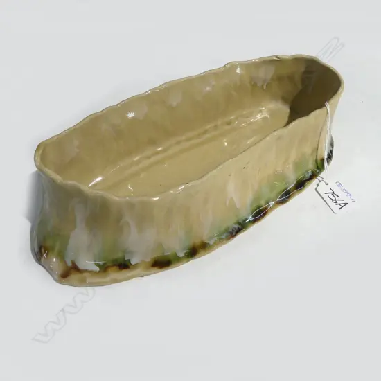 HAND CRAFTED MOLLIE POTTERY TROUGH W.290mm (SMALL CHIP) 
