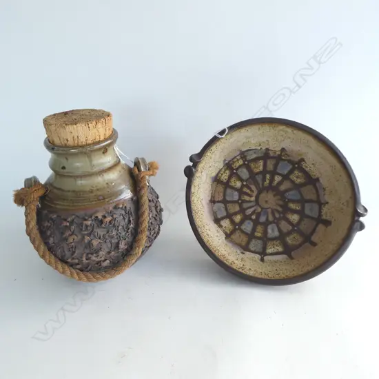 SIGNED NZ STUDIO POTTERY JAR H200MM & STUDIO POTTERY BOWL DIA 260MM