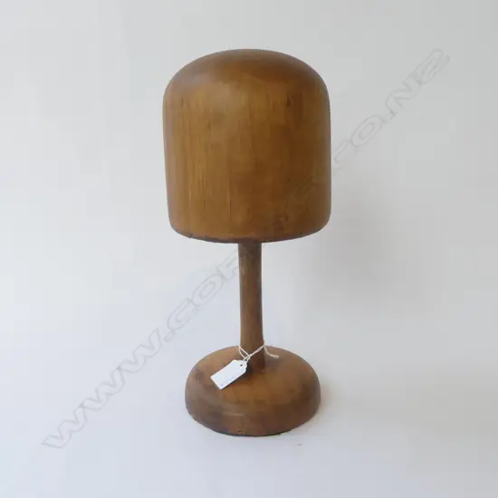 WOODEN HAT BLOCK H.340mm