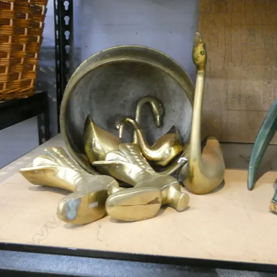 6 BRASS BITS; BOWL, 3 SWANS, 2 BOOTS