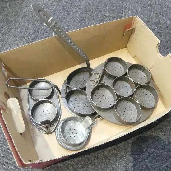 4 EGG POACHING TRAYS