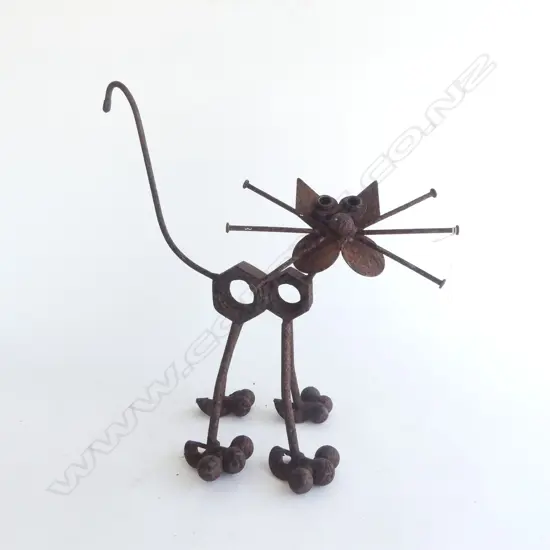 RUSTED CAT MADE FROM SCRAP METAL H.390mm