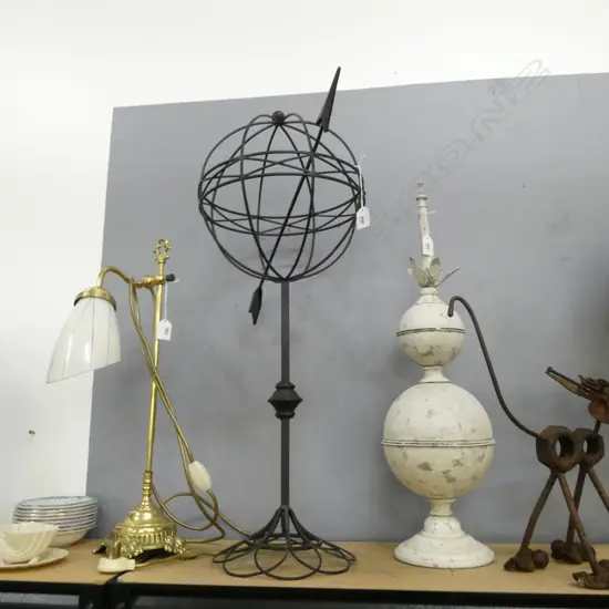 BLACK PAINTED METAL GLOBE H.760mm