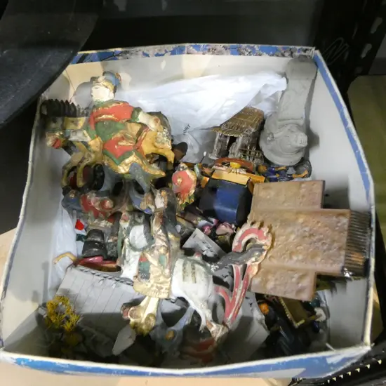 ASST. CHINESE CERAMIC FIGURES, BUILDINGS ETC