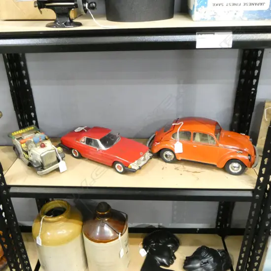 2 CAST METAL MODEL CARS MERCEDES L330MM VW L360MM &  VINTAGE TIN TOY  POLICE CAR DRIVER NO HEAD L250MM