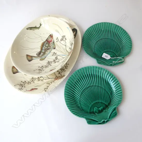 JOHNSON BROS 'FISH' ASHET W.405mm, BOWL + PR WEDGWOOD SCALLOP PLATES 235mm dia