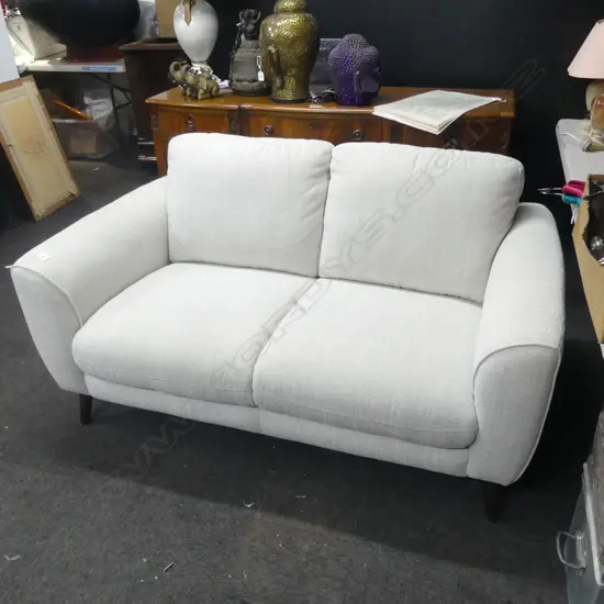 MODERN SOFA, WHITE UPHOLSTERY 1530x920x800mm