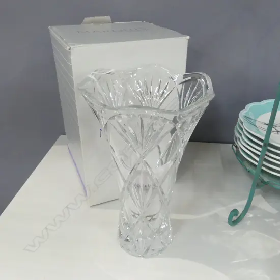 WATERFORD MARQUIS VASE H255mm + BOX