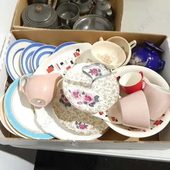 BOX ASSTD. CHINA – SUSIE COOPER, 2 TIER CAKE STAND, PAVLOVA PLATE ETC 