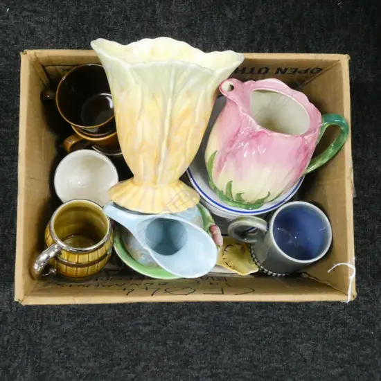 BOX LOT ASSORTED CHINA VW HOTELWARE ETC