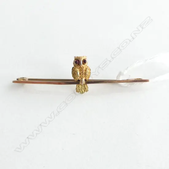 9CT OWL BAR BROOCH 2.0grms
