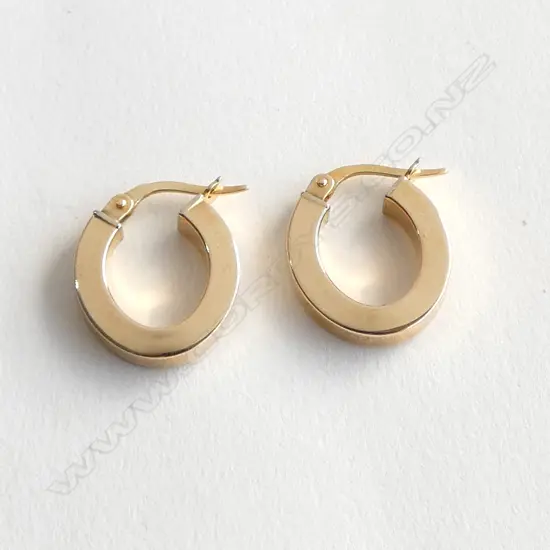 PR HOOP EARRINGS 1.9gms