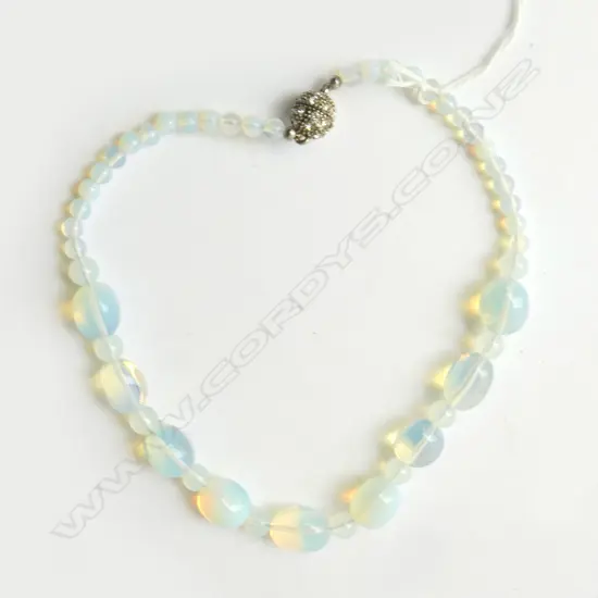 GRADUATED COSTUME NECKLACE w MAGNETIC CLASP 420mm