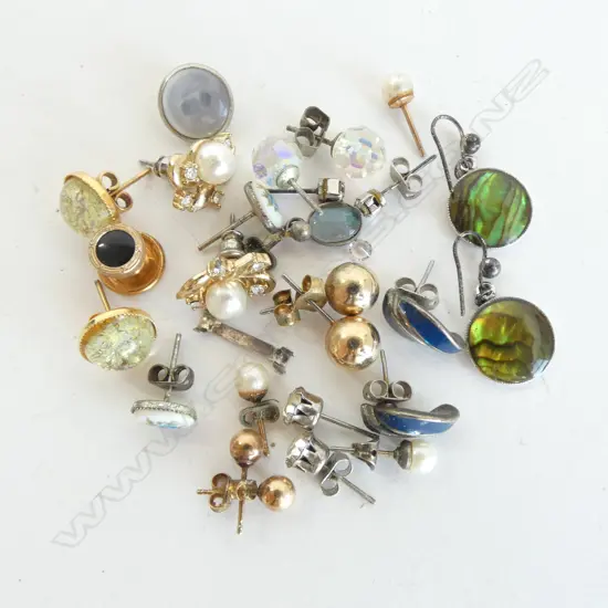 ASST. STUD EARRINGS, SOME GOLD ETC