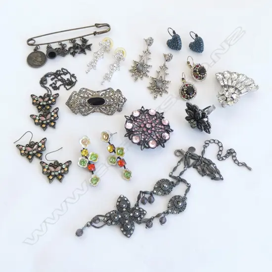 ASST. COSTUME JEWELLERY