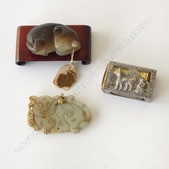 2 carved JADE CATS + .925 SILVER PERUVIAN MATCH BOX HOLDER