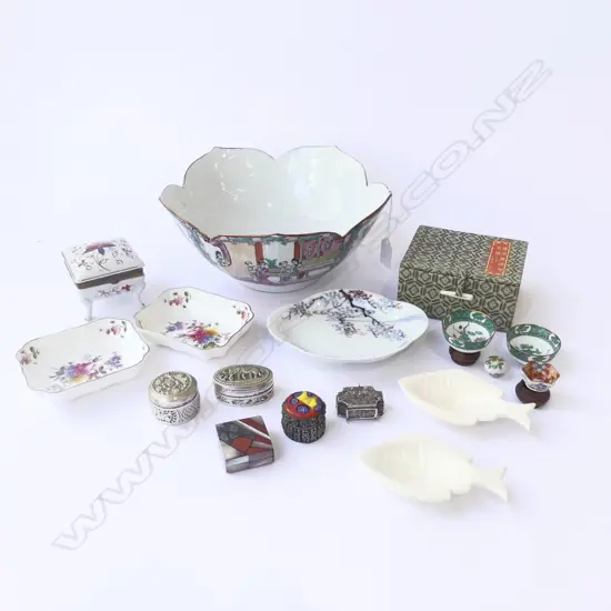 ASST. ITEMS INCL. FAMILLE ROSE BOWL 240mm dia