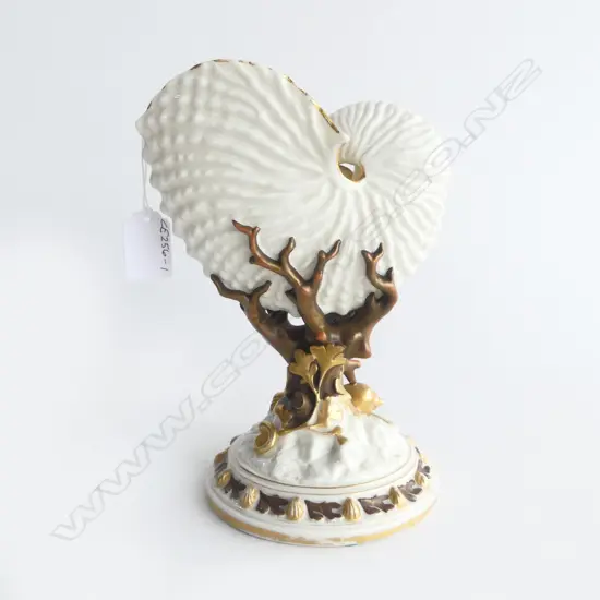 ROYAL WORCHESTER NAUTILUS VASE. H.210mm, sml gilt loss 