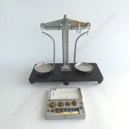 GRIFFIN & GEORGE LTD LONDON VINTAGE SET 2 pan balance SCALES WITH WEIGHTS H.320mm