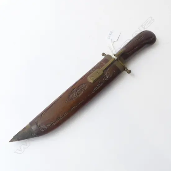KNIFE w. CARVED WOODEN HANDLE & SCABBARD L.335mm